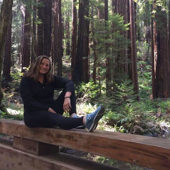 Meet your Posher, Dianna - Picture 1 of 1